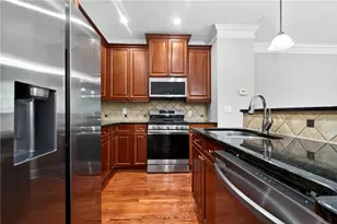 19 High Top Rd, Atlanta, GA 30328 - Photo 16