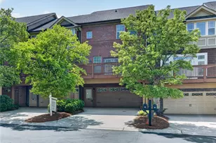 19 High Top Rd, Atlanta, GA 30328 - Photo 4
