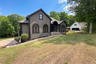 15 Navaho Ln, Sharpsburg, GA 30277 - Photo 1