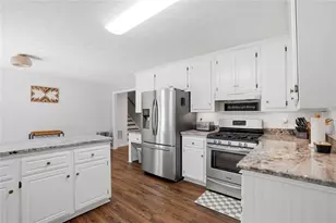 102 Hearthstone Dr, Woodstock, GA 30189 - Photo 12