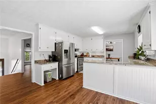 102 Hearthstone Dr, Woodstock, GA 30189 - Photo 8