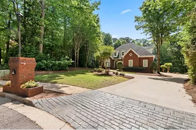 4310 Winslow Court, Douglasville, GA 30135 - Photo 2