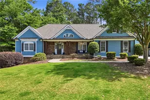401 Maple Ridge Ct, Cumming, GA 30028 - Photo 2