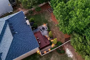 512 Blue Mountain Rise, Canton, GA 30114 - Photo 2