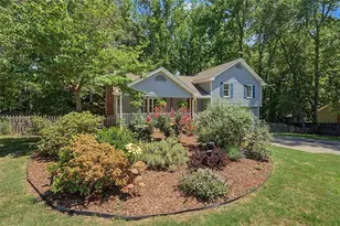 1354 W Prospect Dr, Lawrenceville, GA 30043 - Photo 4