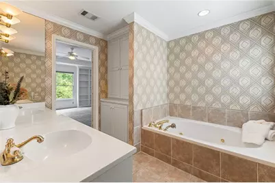 2190 Stephen Long Drive NE, Atlanta, GA 30305 - Photo 28