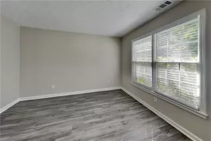 1007 Elsberry Dr, Woodstock, GA 30189 - Photo 4