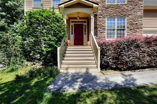 121 Brookhaven Ln, Canton, GA 30114 - Photo 2