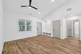 122 Hilltop Dr SW, Atlanta, GA 30315 - Photo 4