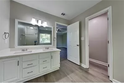 2994 Brooks Drive, Snellville, GA 30078 - Photo 8