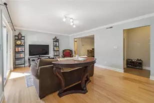 6851 Roswell Rd, Sandy Springs, GA 30328 - Photo 4