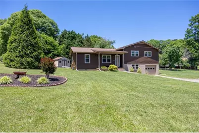 211 Mayflower Drive, Woodstock, GA 30188 - Photo 2