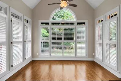 312 Declaire Way NE, Marietta, GA 30067 - Photo 14
