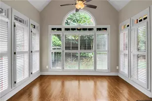 312 Declaire Way NE, Marietta, GA 30067 - Photo 14