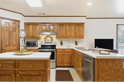 1617 Ellington Road SE, Conyers, GA 30013 - Photo 14