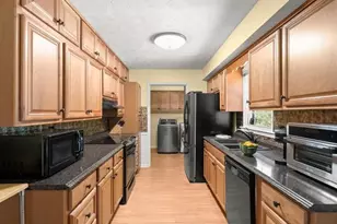 2117 Hartridge Dr, Snellville, GA 30078 - Photo 20