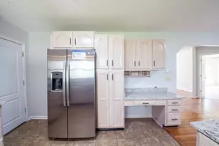 102 Lindsey Ct NE, Calhoun, GA 30701 - Photo 16