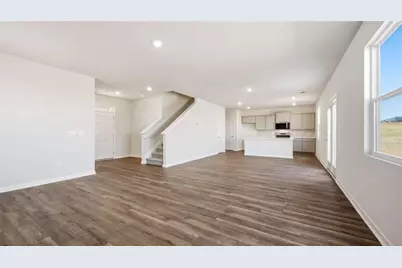 105 White Spruce Way, Newnan, GA 30265 - Photo 2
