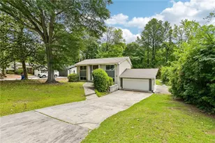 3825 Leander Ct, Tucker, GA 30084 - Photo 2