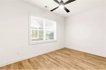 129 Hilltop Drive SW, Atlanta, GA 30315 - Photo 8