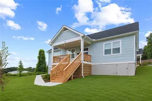 129 Hilltop Dr SW, Atlanta, GA 30315 - Photo 1