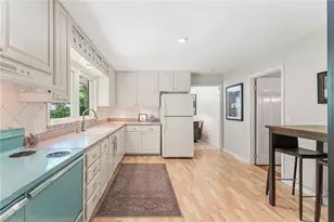 2564 Lake Flair Cir NE, Atlanta, GA 30345 - Photo 6