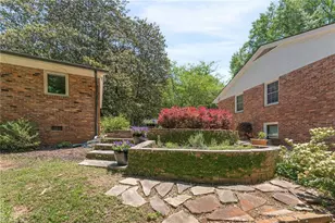 2564 Lake Flair Cir NE, Atlanta, GA 30345 - Photo 30
