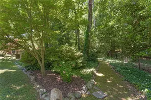 2564 Lake Flair Cir NE, Atlanta, GA 30345 - Photo 28
