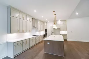 8420 Creekside Overlook Dr, Gainesville, GA 30506 - Photo 10