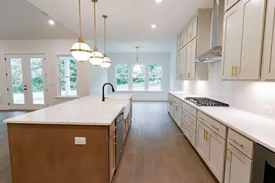 8420 Creekside Overlook Drive, Gainesville, GA 30506 - Photo 12