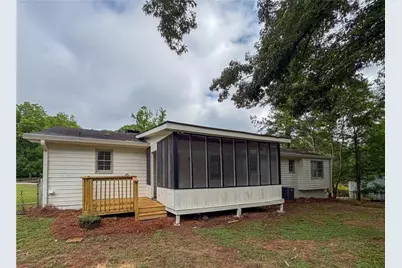 427 Birch Lane SE, Conyers, GA 30094 - Photo 2