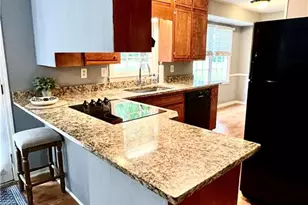 5657 Mountainbrooke Ct, Stone Mountain, GA 30087 - Photo 14