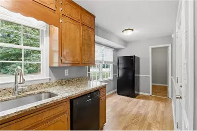 5657 Mountainbrooke Court, Stone Mountain, GA 30087 - Photo 14
