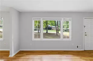 5657 Mountainbrooke Ct, Stone Mountain, GA 30087 - Photo 10