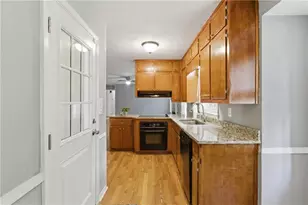 5657 Mountainbrooke Ct, Stone Mountain, GA 30087 - Photo 16