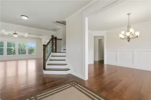 2410 Wildlife Ct, Buford, GA 30519 - Photo 14