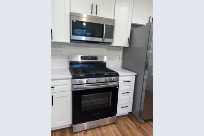 300 E Burns Court SE #D, Marietta, GA 30008 - Photo 8