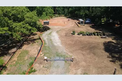 2304 Whites Mill Road, Decatur, GA 30032 - Photo 2