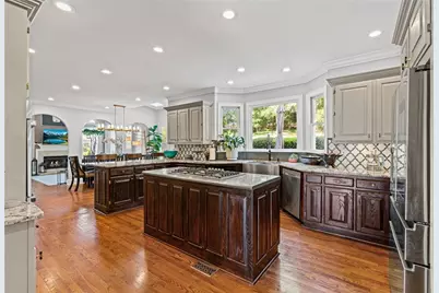 6021 Neely Farm Drive, Peachtree Corners, GA 30092 - Photo 10
