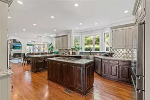 6021 Neely Farm Dr, Peachtree Corners, GA 30092 - Photo 10