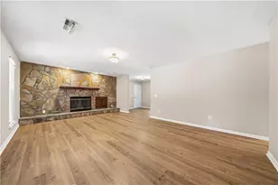 3773 Memorial Pkwy NW, Kennesaw, GA 30152 - Photo 4