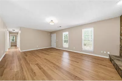 3773 Memorial Parkway NW, Kennesaw, GA 30152 - Photo 6