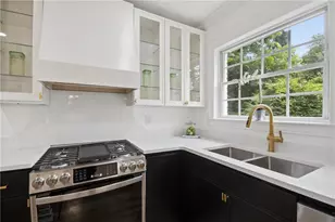 51 Willow Wood Cir SE, Atlanta, GA 30317 - Photo 12