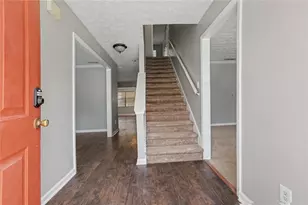 4394 Cross Ln, Decatur, GA 30035 - Photo 6