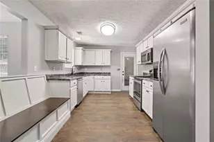 4394 Cross Ln, Decatur, GA 30035 - Photo 10