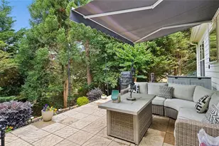 1725 Grand Oaks Dr, Woodstock, GA 30188 - Photo 2