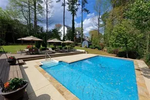 3811 Valley Green Dr, Marietta, GA 30068 - Photo 4