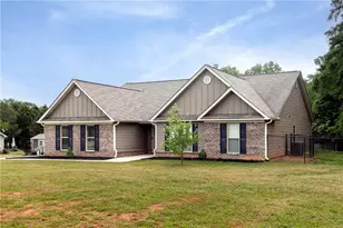 2028 Hwy 211 NE, Statham, GA 30666 - Photo 6