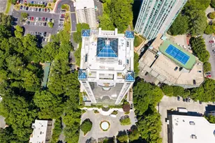 2828 Peachtree Rd NW, Atlanta, GA 30305 - Photo 2