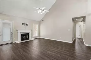 35 Wenham Ln, Sharpsburg, GA 30277 - Photo 4